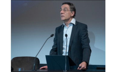 Lecture at the MTA 200 Szentágothai Symposium